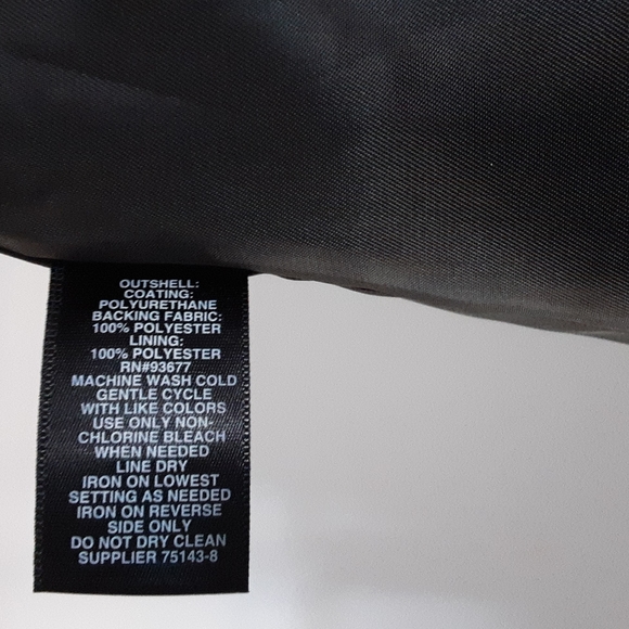 Faux leather back zip skirt - Picture 4 of 4